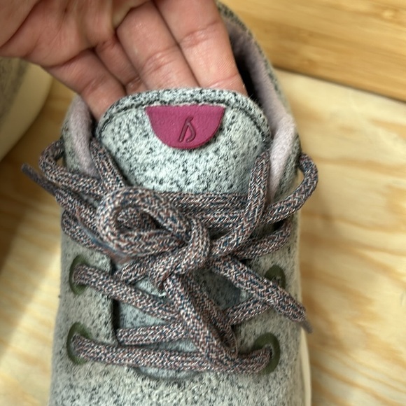 Allbirds Wool Runners - Heather Gray w/ Pink Lining | Women's Sneakers size 7 - Picture 2 of 6